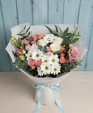 Букет цветов из:  Розы, Лизиантусы и Хризантемы #REPLACE_PRED# Карталах