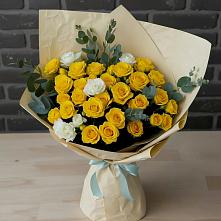 Букет цветов из:  Розы в Карталах