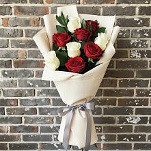 Букет цветов из:  Розы в Карталах