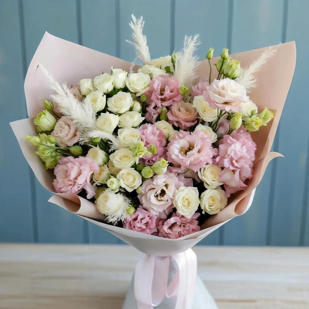 Букет цветов из: Альстромерии и Розы в Карталах