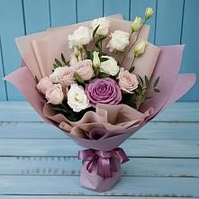 Букет цветов из:  Розы и Лизиантусы в Карталах