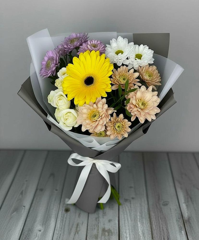 Букет цветов из: Розы, Герберы и Хризантемы в Карталах