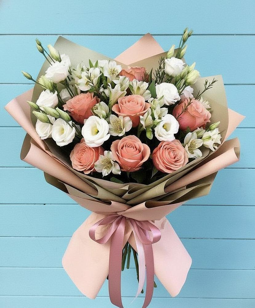 Букет цветов из: Розы, Альстромерии и Лизиантусы в Карталах