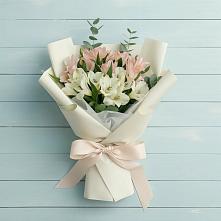 Букет цветов из:  Альстромерии в Карталах
