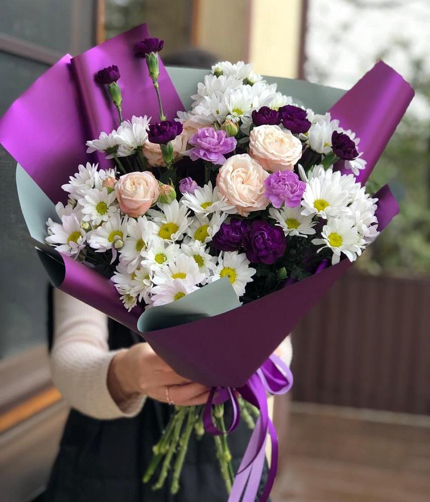 Букет цветов из: Хризантемы, Гвоздики и Розы в Карталах