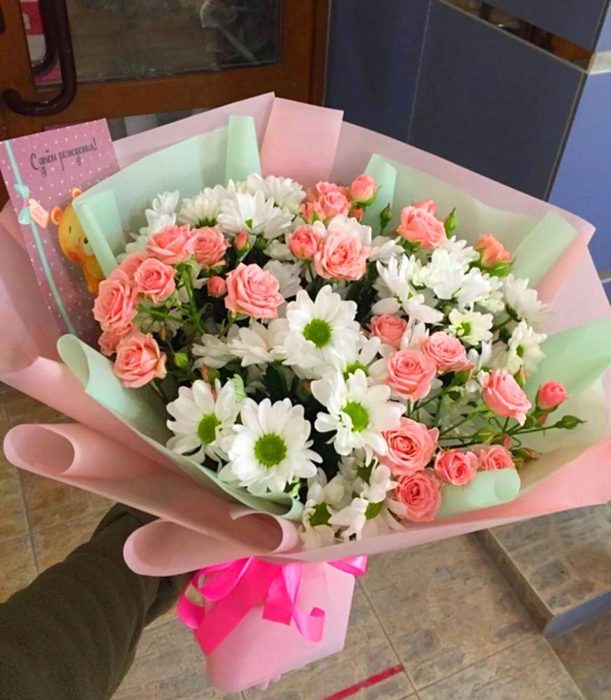 Букет цветов из: Розы и Хризантемы в Карталах