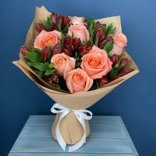 Букет цветов из:  Розы и Альстромерии в Карталах
