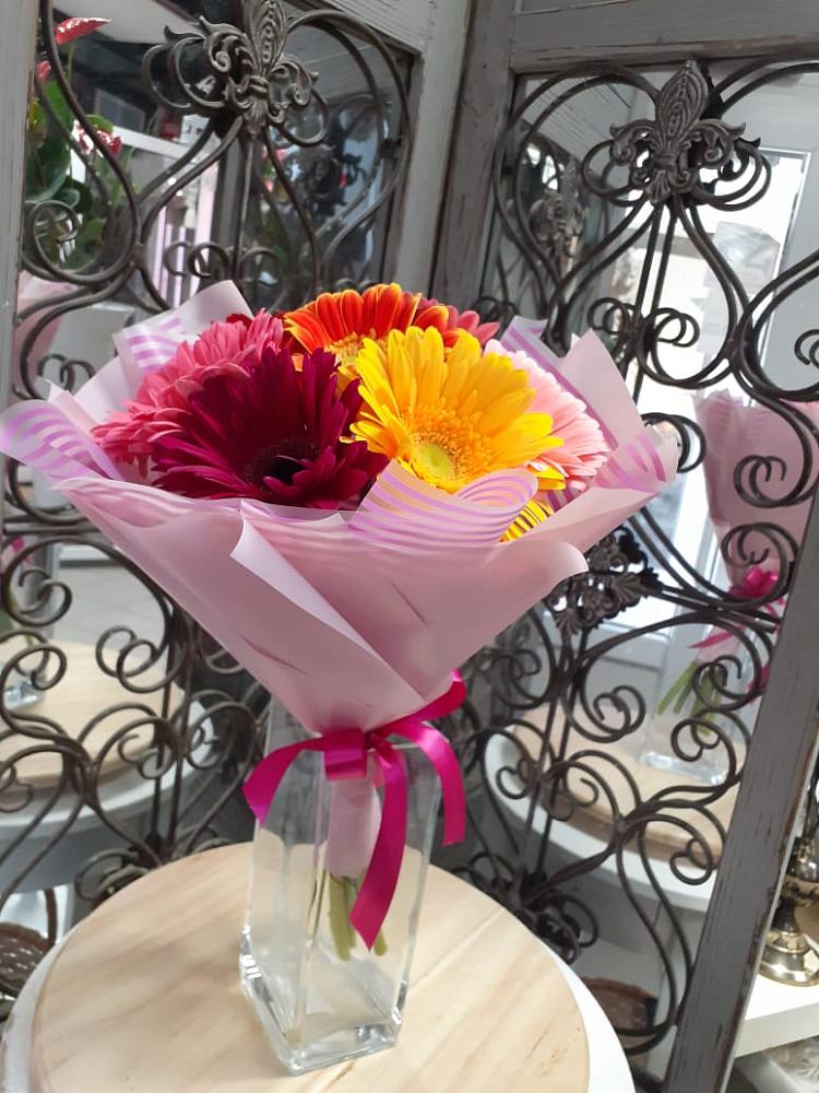 Букет цветов из: Герберы в Карталах