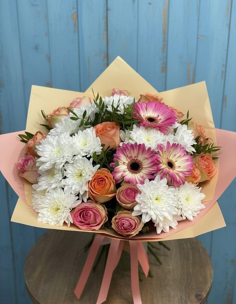 Букет цветов из: Розы, Герберы и Хризантемы в Карталах