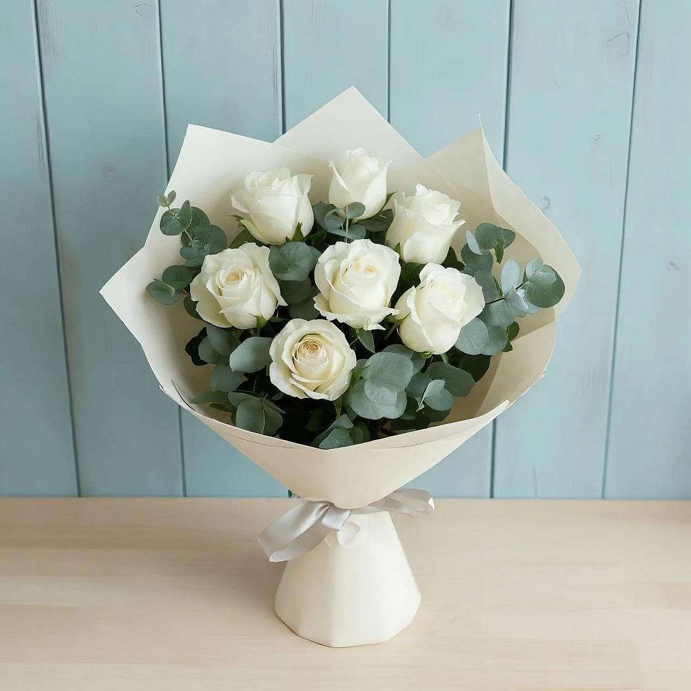 Букет Белые розы в Эвкалипте в Карталах