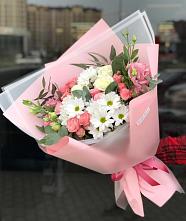 Букет цветов из:  Розы, Лизиантусы и Хризантемы в Карталах