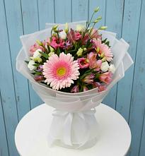 Букет цветов из:  Герберы, Альстромерии и Лизиантусы в Карталах
