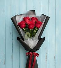 Букет цветов из:  Розы в Карталах