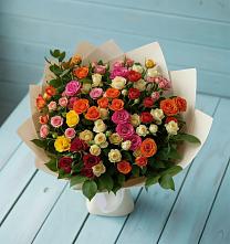 Букет Микс из разноцветных кустовых роз в Карталах