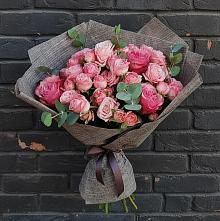 Букет цветов из:  Розы в Карталах